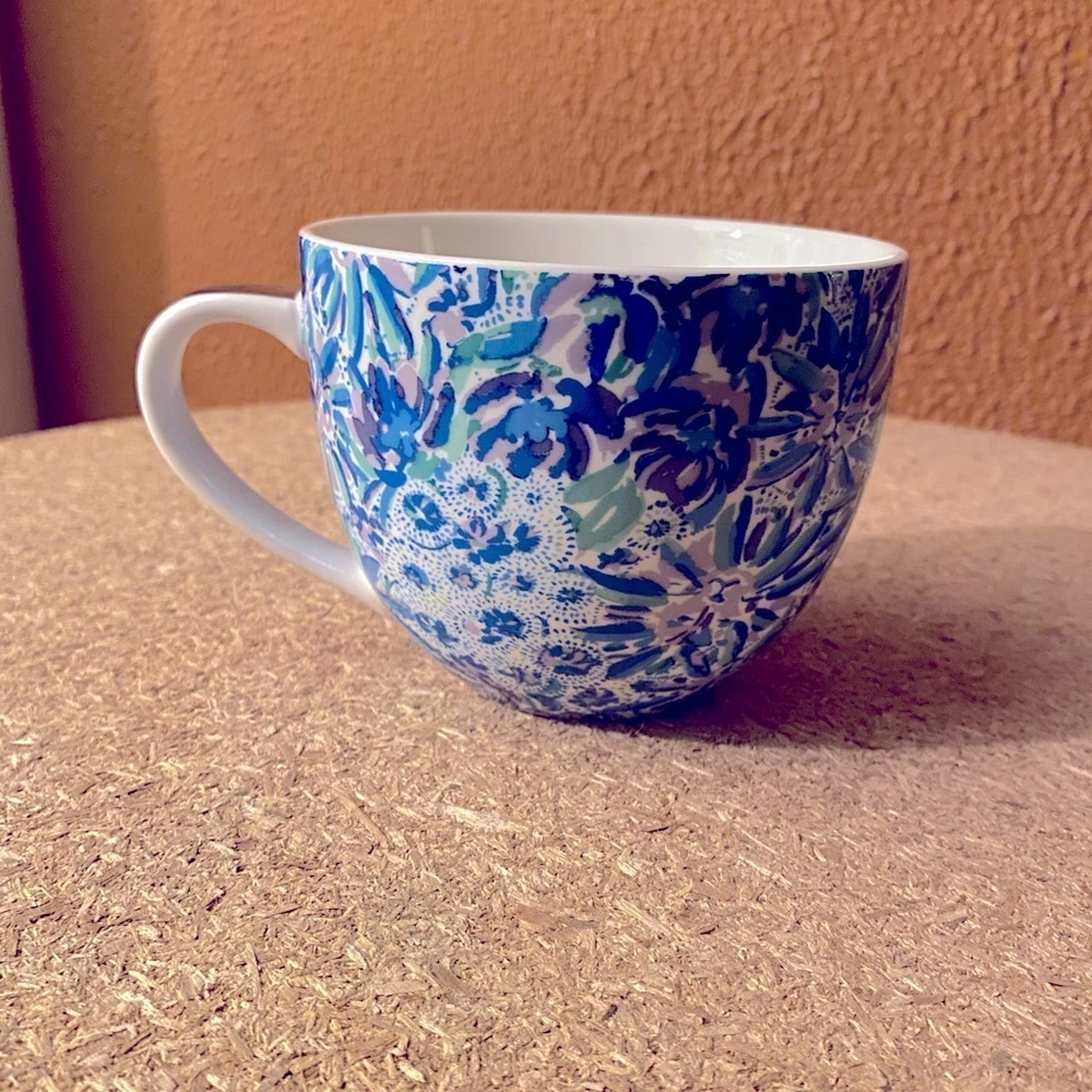 Lilly Pulitzer Coffee/Tea Mug - Picture 1 of 6